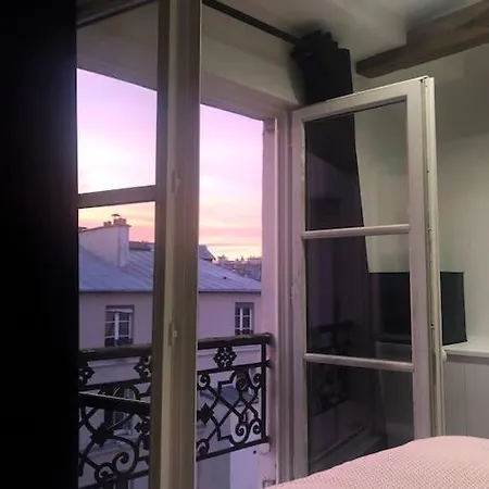 Nid Luxueux En Plein Centre De Paris
